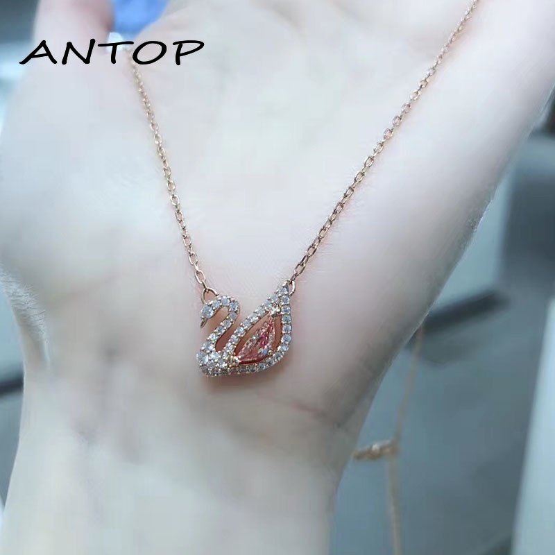 Korea Kalung Rantai Liontin Angsa Warna Pink Berlian Imitasi Untuk Wanita Aksesoris ANTOP