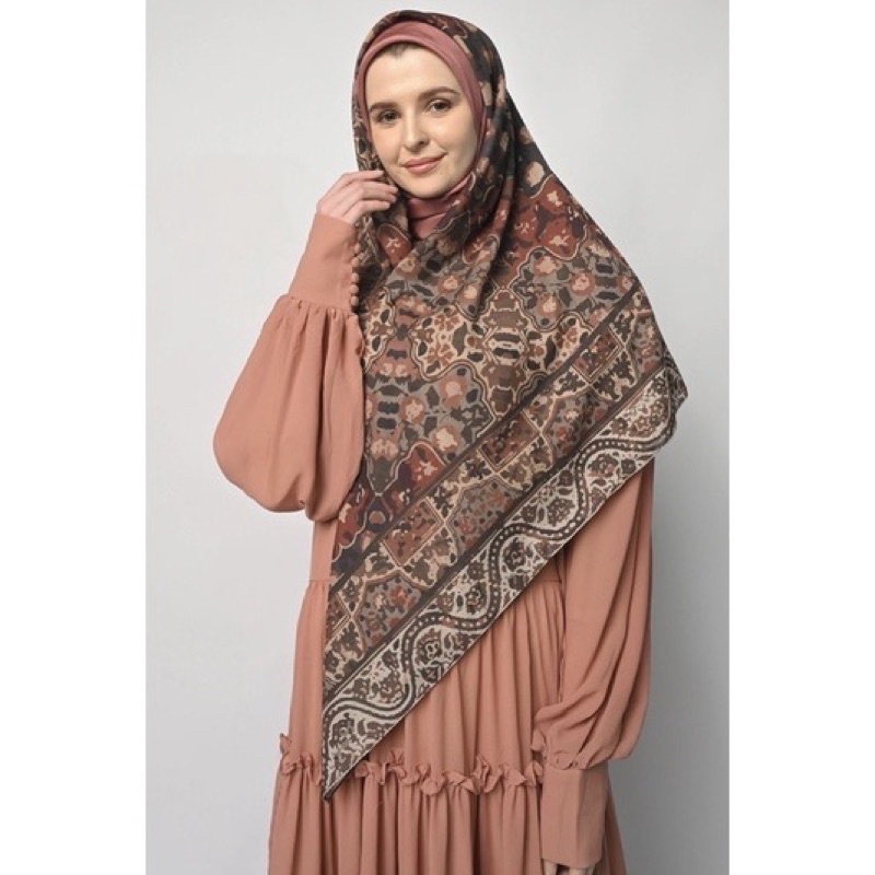 DAKSHINA SCARF SVARGA 2.0 SERIES BY PELANGO ASMARA DIAN PELANGI