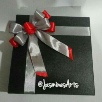 

Gift Box Kotak Kado 20x20T8/ Kotak Kado Gift Box/ Kotak Kado / Kotak Hadiah