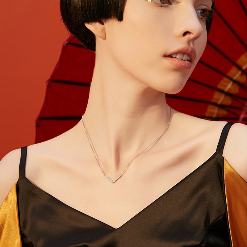 Kalung Rantai Sterling Silver 925 Dengan Liontin Kristal Zircon AAA Bentuk V Untuk Wanita