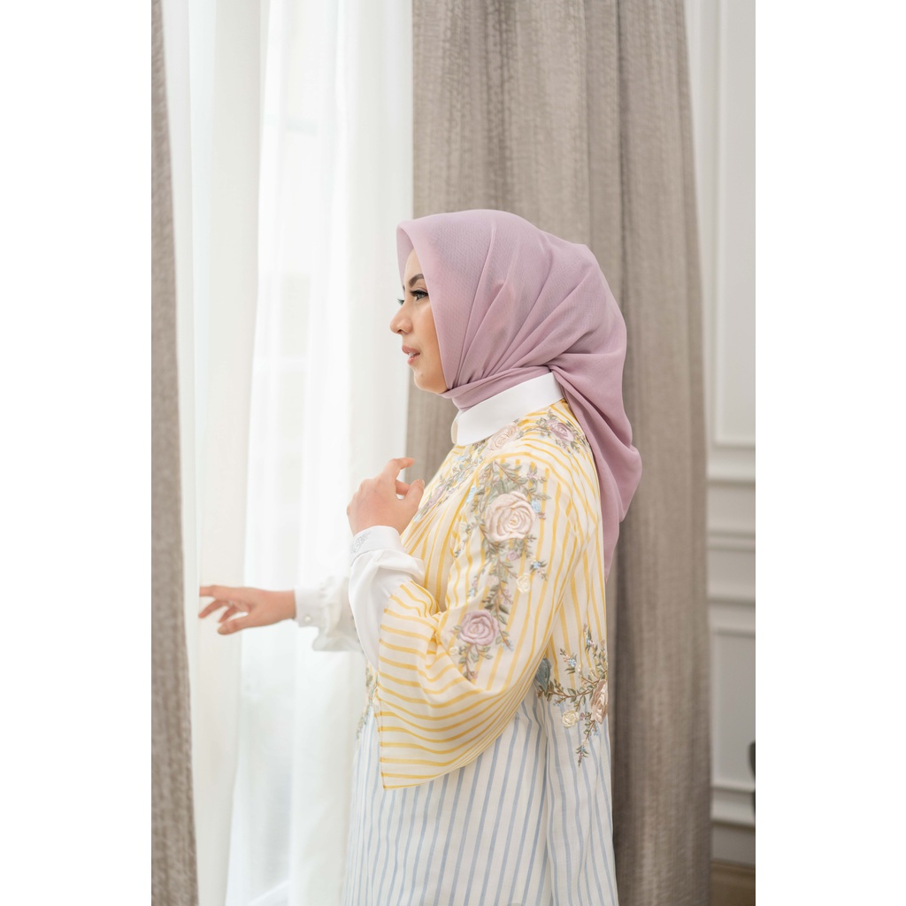 SOFYA TUNIC - AYU DYAH ANDARI