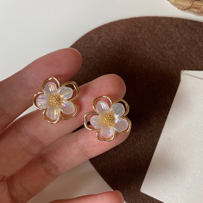 Bunga Warna-Warni daisy Kecil Anting Wanita Korea Lucu Aksesoris Telinga