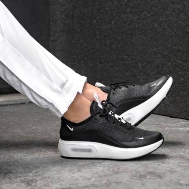 harga nike air max dia