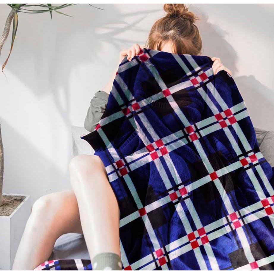Selimut TRAVELLING Fanel Super Hangat uk 140x180 Motif kotak