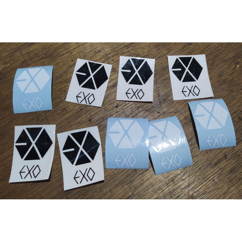 STIKER CUTTING/DECAL LOGO EXO KECIL  UNTUK LAPTOP/PINTU/SEPEDA/CASE HP/KULKAS/DINDING KAMAR TERLARIS