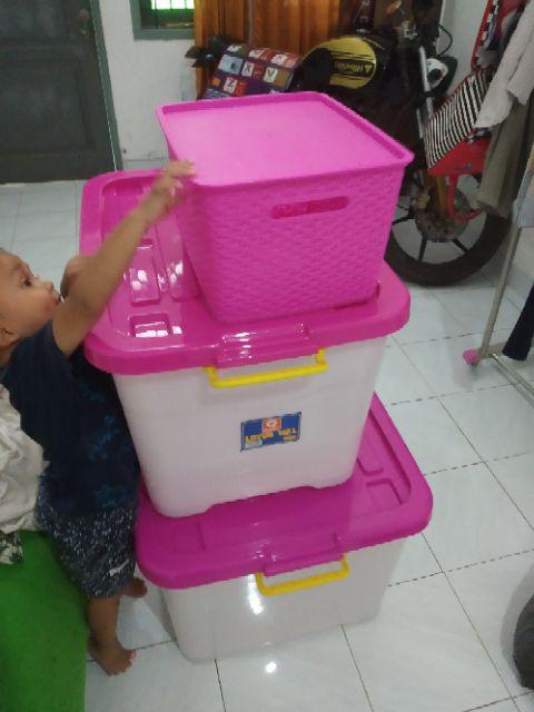 Box Container Roda Tutup Lotus 150 Liter Sunlife