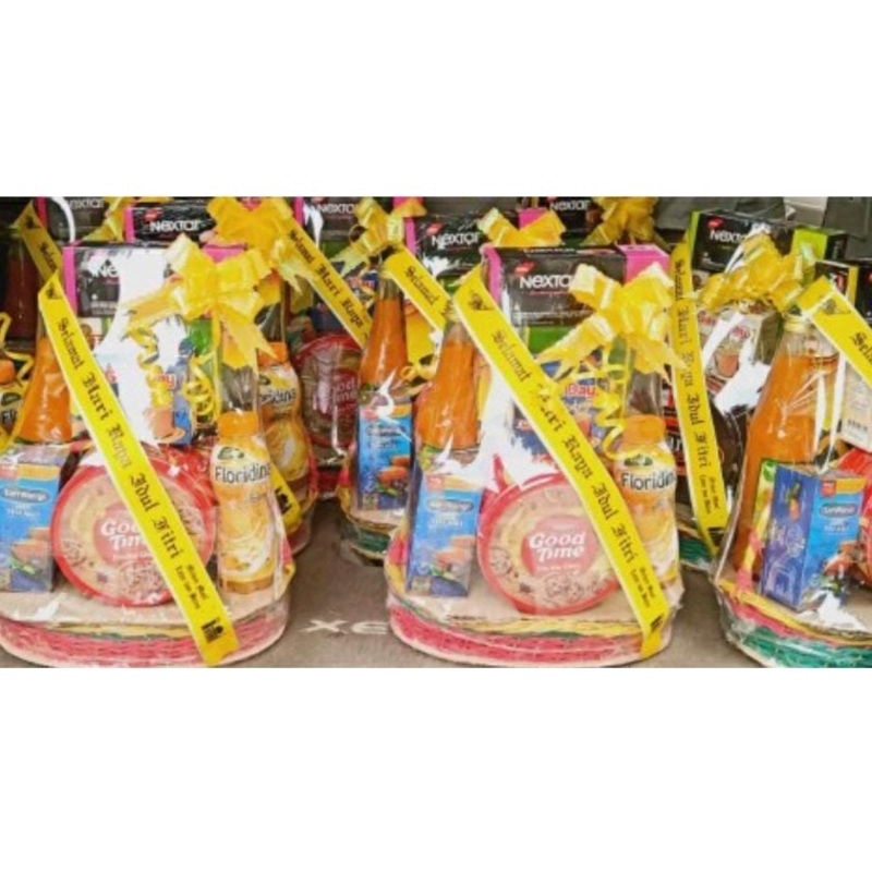 

Hampers parsel lebaran Murah bisa reques isi / Parsel Natal / Parsel imlek / parsel hadiah gif