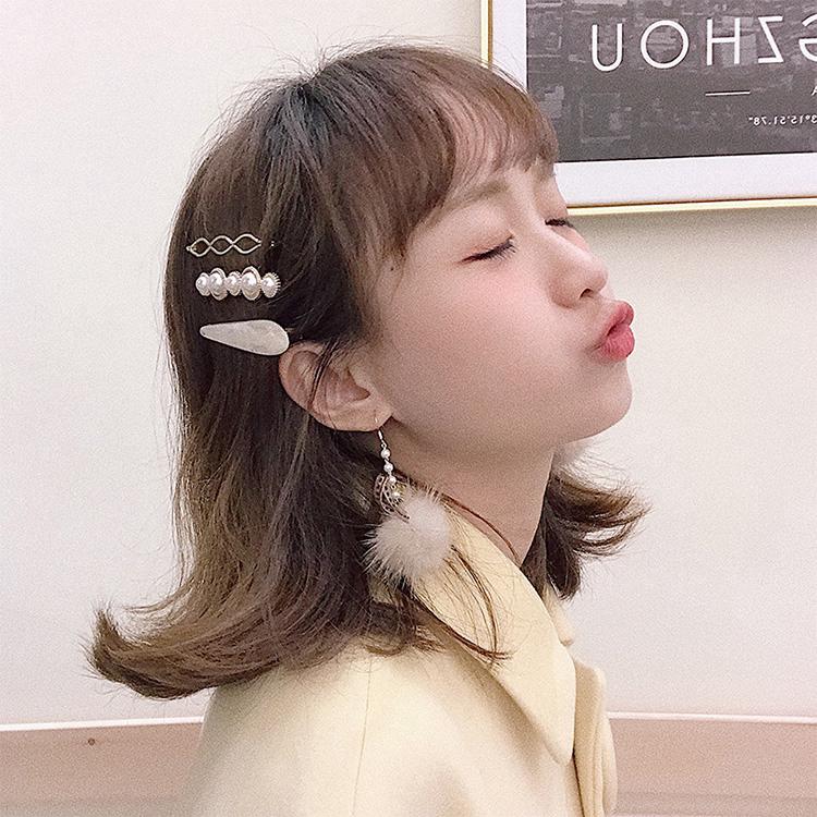 Jepit Rambut Gaya Jepang Vintage dengan Kristal Mutiara Jepit Rambut Gaya Jepang Vintage dengan Kristal Mutiara