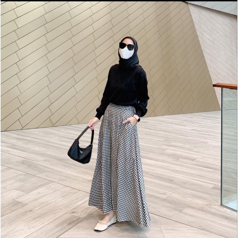 COTTONTREND || Aiko Skirt Square Black by Cottontrend