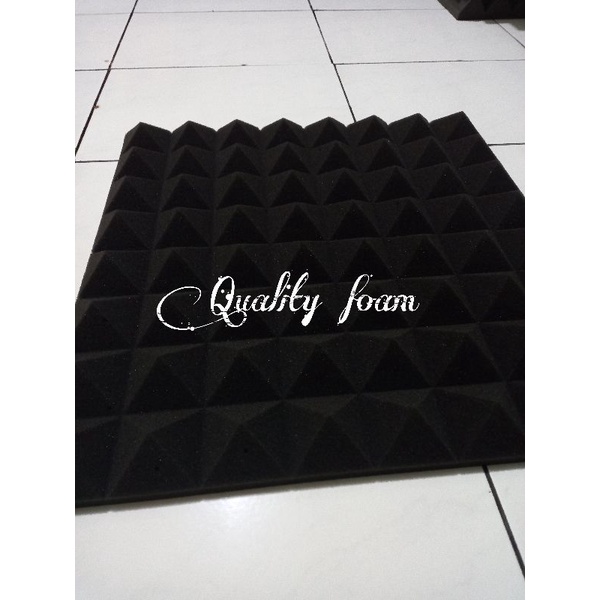 Busa peredam suara ruangan Acoustic motif pyramid ukuran 50×50cm tebal 4cm dan 5cm