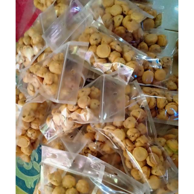 

Soes kering coklat lumer