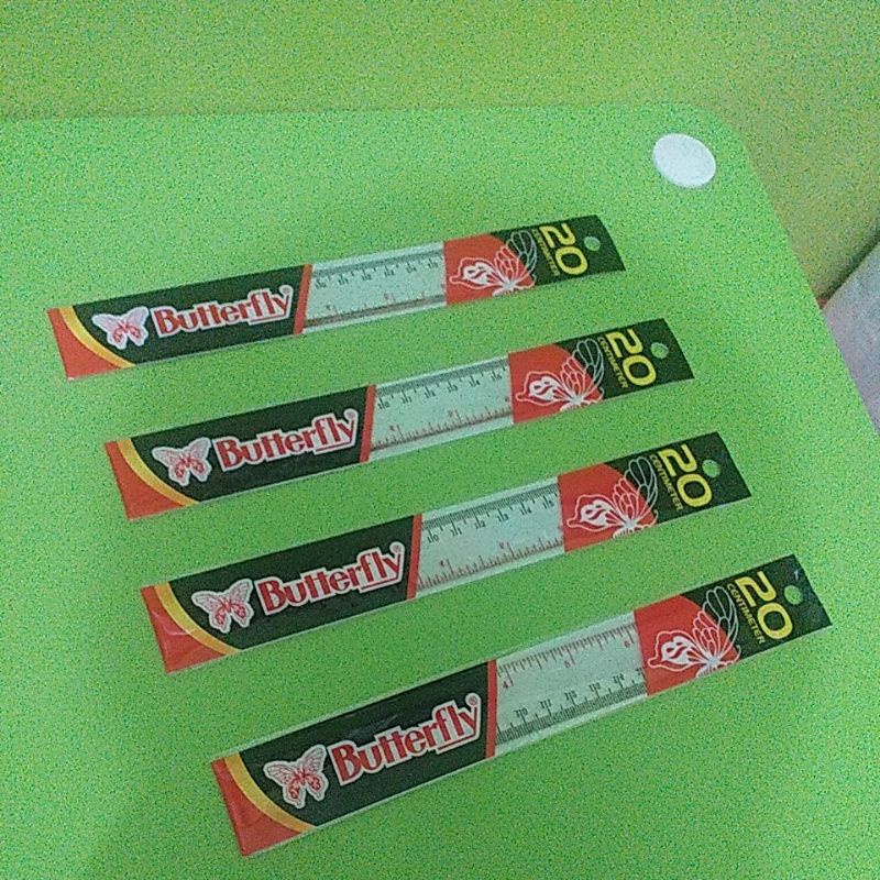 

Penggaris Butterfly 20 cm