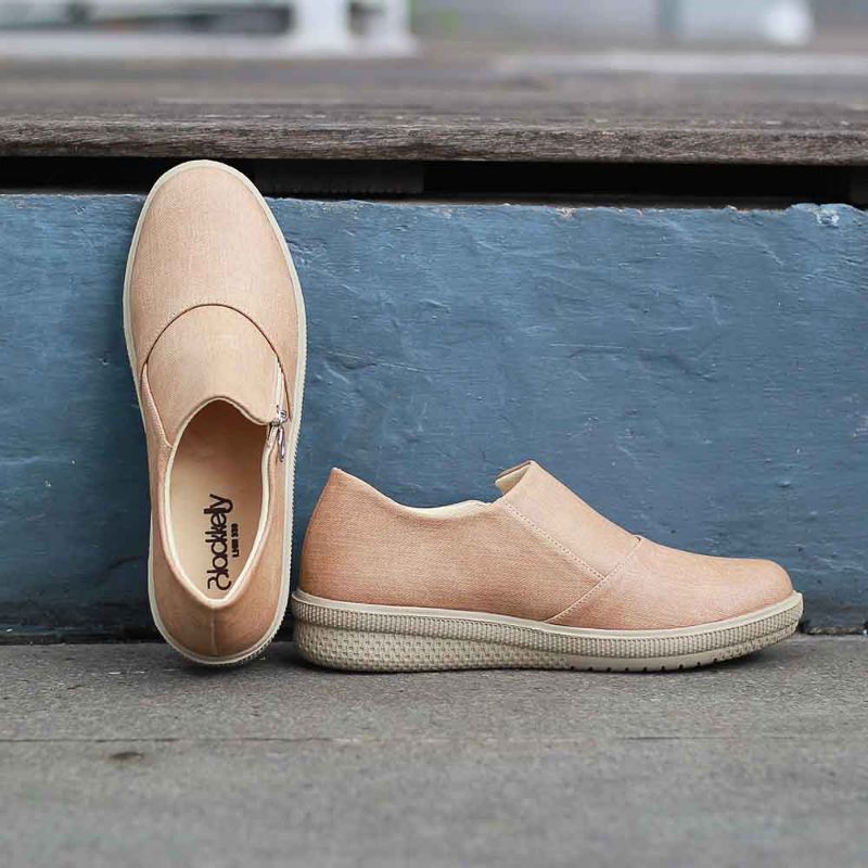 Original - Sepatu Wanita Slip On Cewek Casual Kasual Distro Terbaru