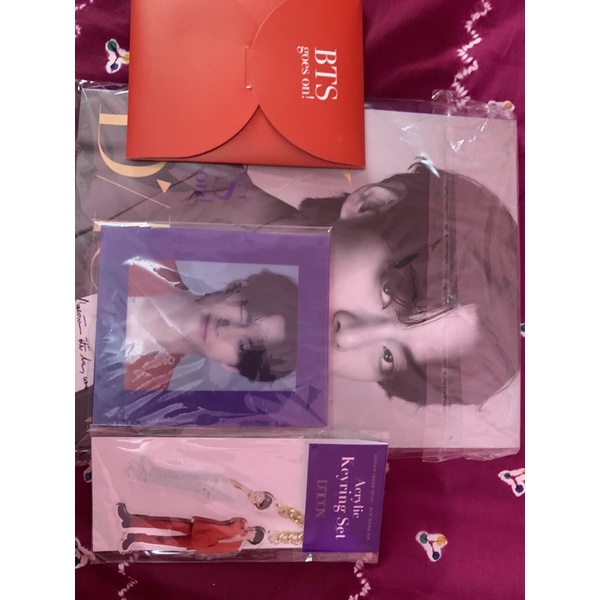 MAJALAH DICON MAGAZINE ISSUE NO. 10 V BTS KIM TAEHYUNG