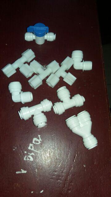 Union Tees / Konekting T Quick Connect 1/4 Inch - 3/8 Inch - 1/4 Inch