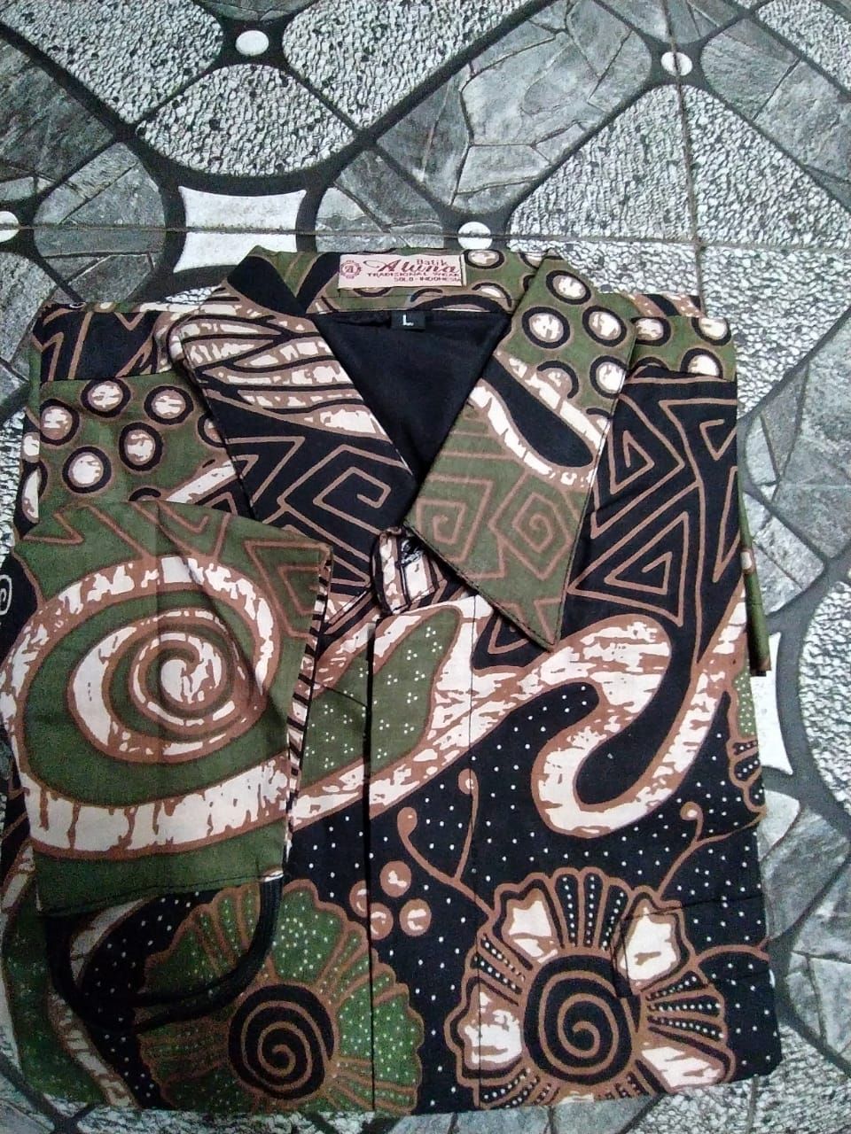 Baju Kemeja Batik Solo Pria Lengan Panjang Aluna Premium Modern Resmi (pcw 079)