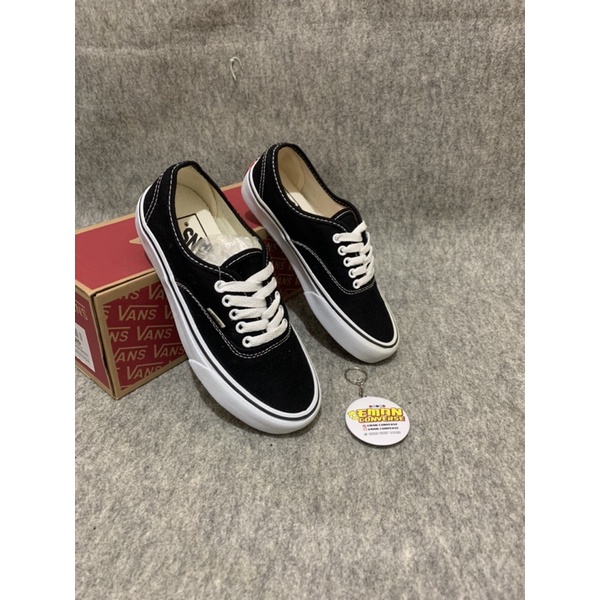 READY TERUS !! SEPATU V4NS AUTHENTIC PREMIUM BLACK WHITE PRIA WANITA