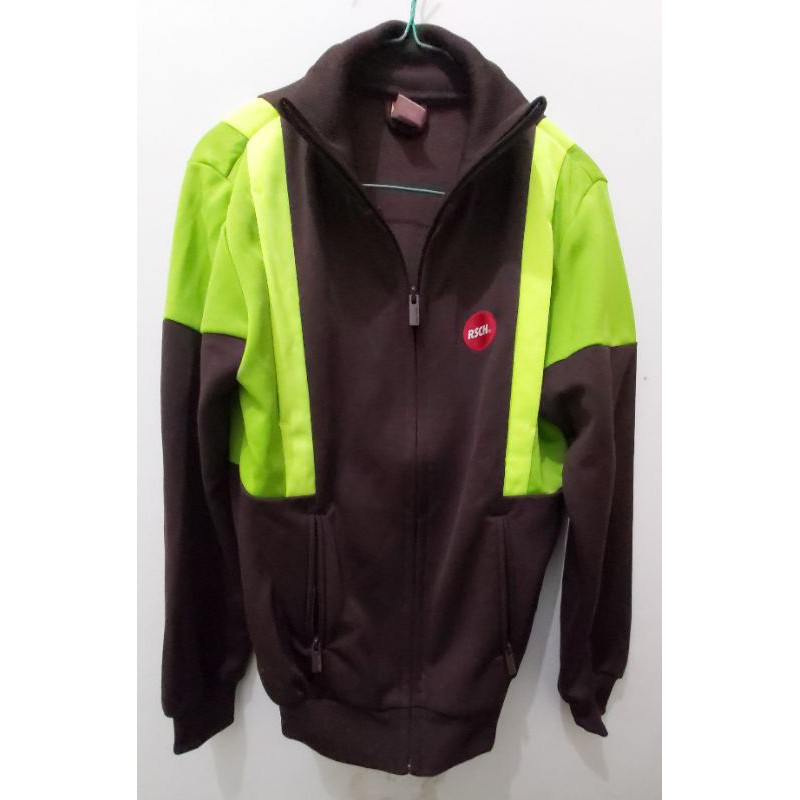 PRELOVED SECONDHAND JAKET SWEATER MERK OUVAL RSCH