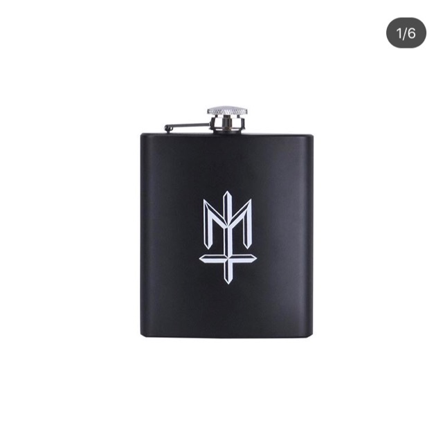 

Hip Flask Bottle Maternal