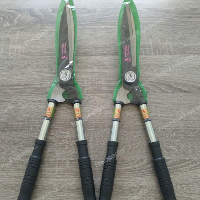 Gunting Rumput taman Daiyu