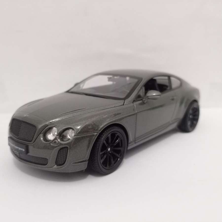 Diecast mobil Bentley continental supersports Welly 1:24 koleksi murah original
