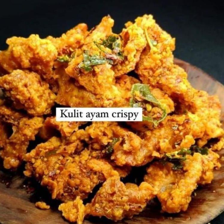 

LANGSUNG ORDER W9540 keripik kulit ayam crispy 500 gram pedas daun jeruk dan original gurih ニ