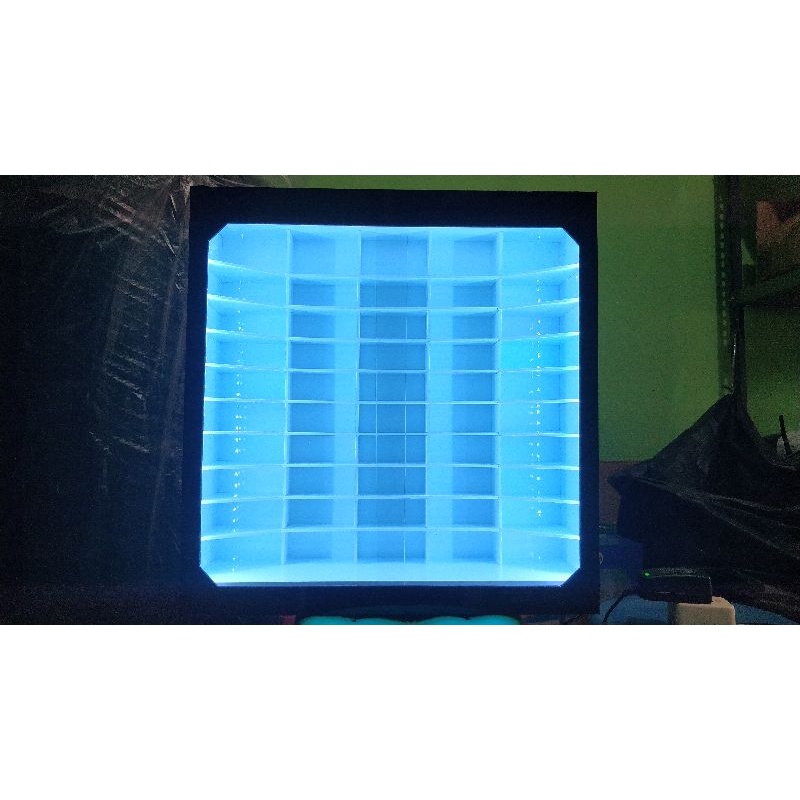 Rak Hotwheels Display Akrilik isi 50Lampu LED RGB Dan Remote Wireless