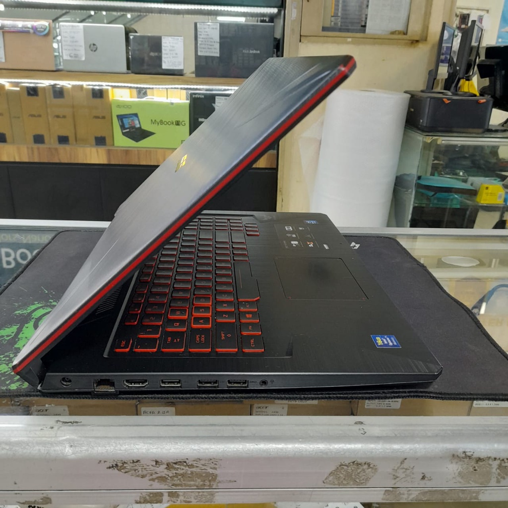 LAPTOP LEPTOP SECOND SEKEN BEKAS DESAIN PROGRAMMER ASUS TUF VGA GAMING FX705G NVIDIA GEFORE GTX 1050 CORE I7 GEN8 RAM 8GB HDD 1TB SSD 128