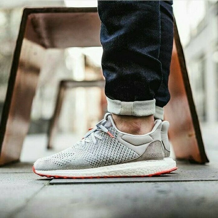 SEPATU ADIDAS ULTRA BOOST X SOLEBOX GREY RED