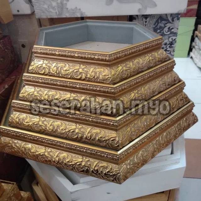 

KOTAK SESERAHAN SEGIENAM ACRYLIC / AKRILIK