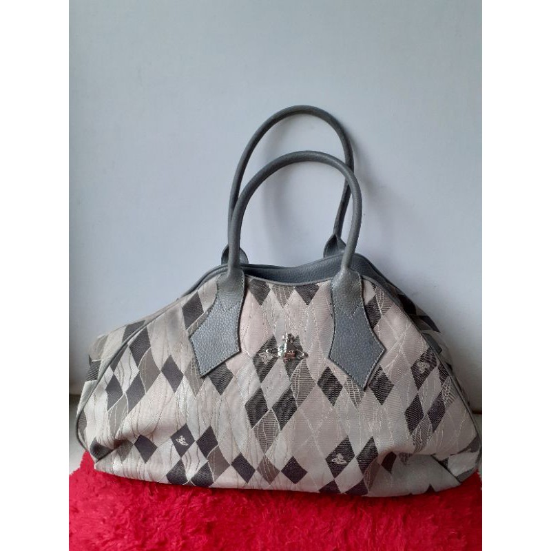 Tas Preloved " VIVIENE WESTWOOD " Cantik Sale