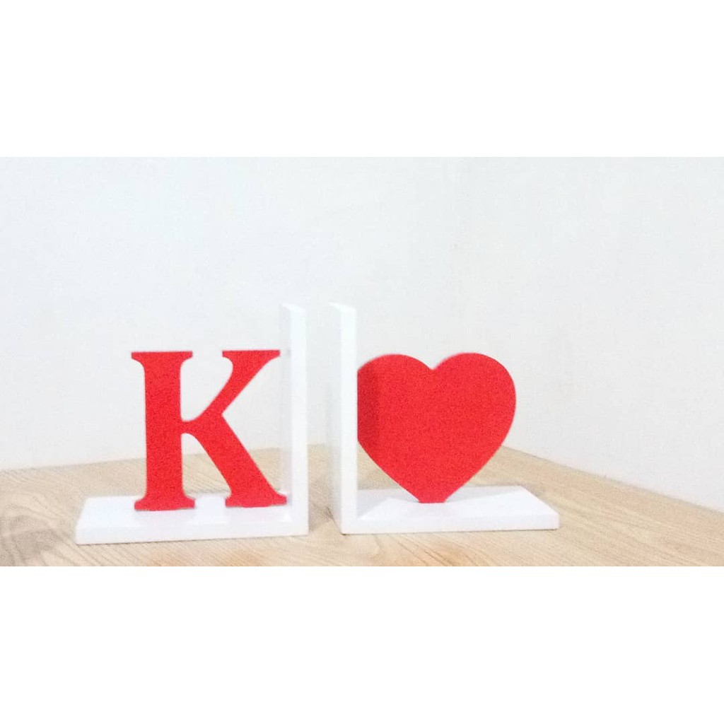 

Wood Wooden Letter Initial Name Symbol Character Bookend Book End - Pembatas Penahan Buku Kayu MDF