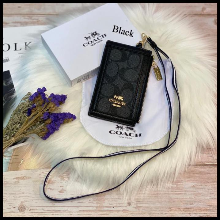 

Coach Signature Id Card Holder Lanyard - Hitam