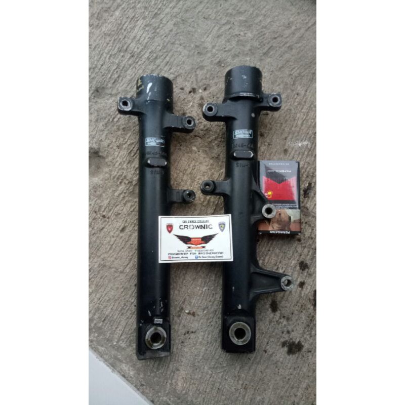 Tabung Shock depan Kiri cbr k45a lokal Tabung shock kanan cbr k45a