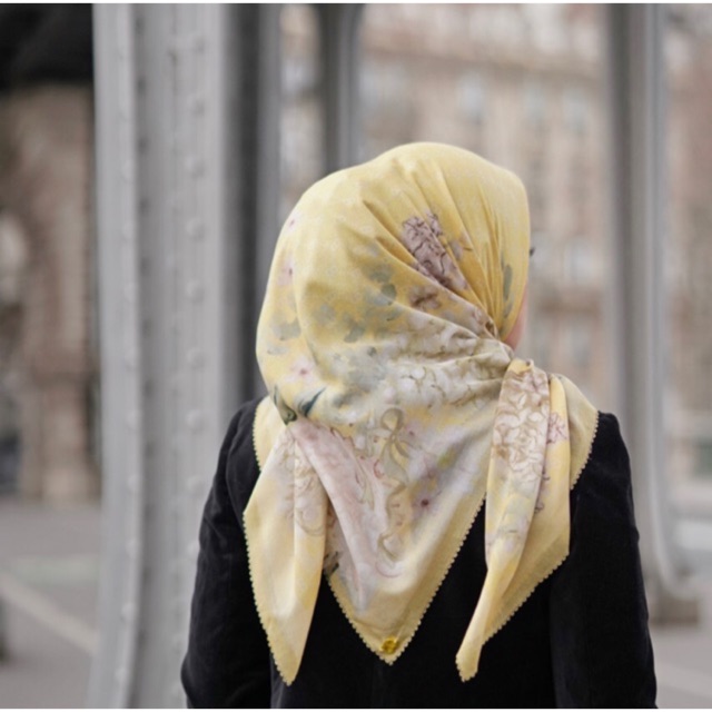 Hydrangea jaune buttonscarves