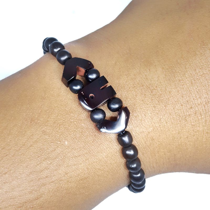 Gelang huruf inisial custom bahan kaokah koka asli kerajinan tangan