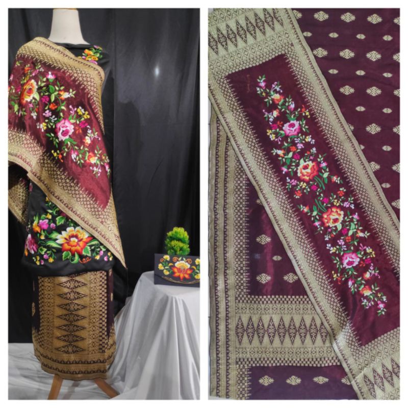 songket Pandai Sikek songket Padang edisi MAROON