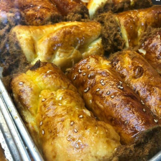 Roti abon gulung papua