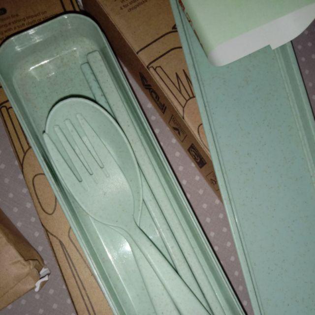 [ Gooddang ] Set Sendok Garpu Sumpit + Box Bahan Jerami Plastik - Paket Sendok Travel Wheat Straw