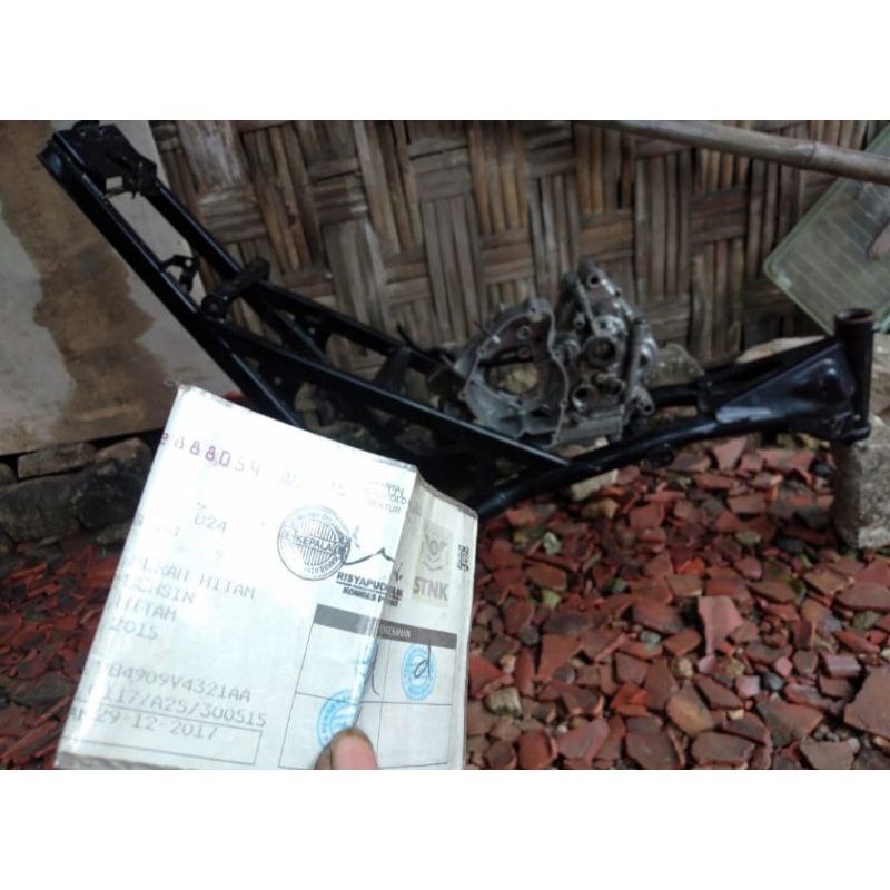 Dokumen Satria Fu / Stnk Satria fu crankcase kiri dan no mesin