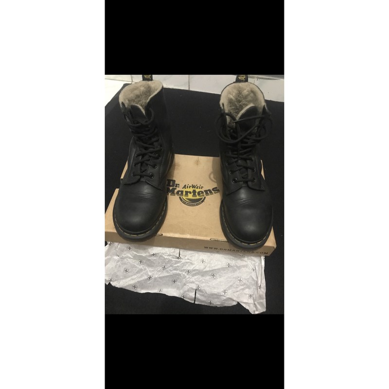 dr martens 1460 serena black