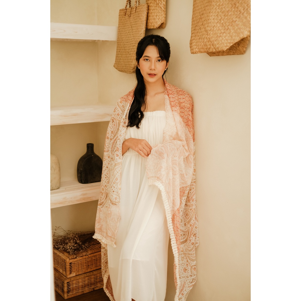 Maharani in Pink Shawl-4