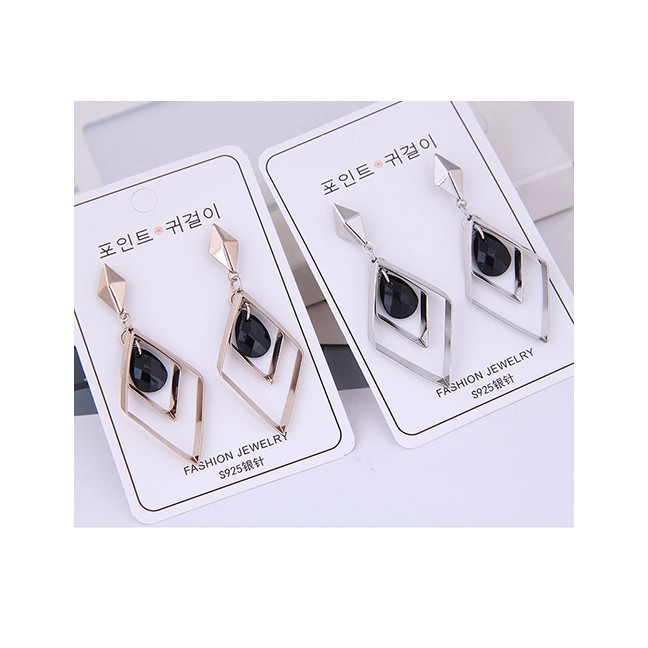 LRC Anting tusuk Fashion Metal Geometric Diamond Stud Earrings