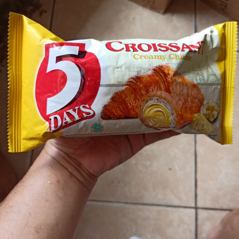 

Roti Croissant Isi Vla Keju Cheese 60 Gram