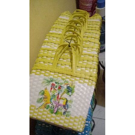 tas anyaman / parcel lebaran / sovenir free nama