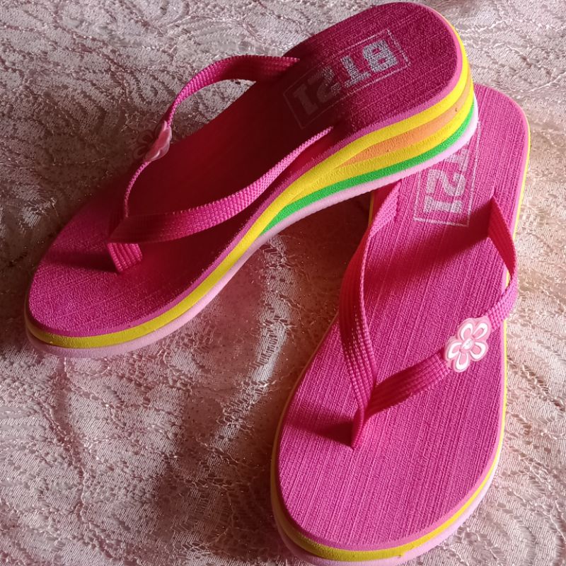 Sandal Wedges Pelangi Promo New