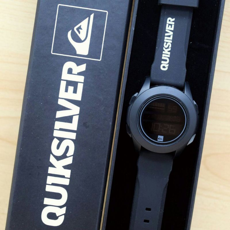 JAM TANGAN PRIA/WANITA QUIKSILVER DIGITAL STRAP RUBBER