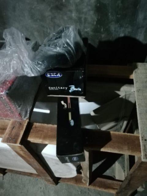 Paket Komplit Bathtub Benetton Marbel Dengan Avur + Bantal + Kran