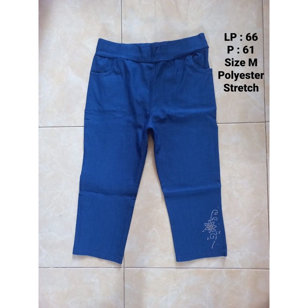 Celana Pendek Remaja Wanita