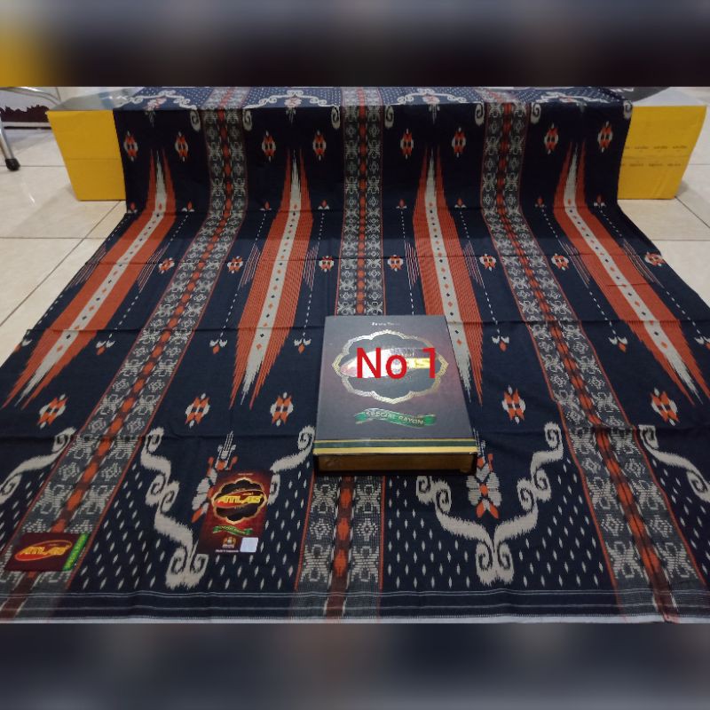 Sarung atlas special rayon motif bhs